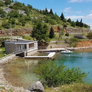 Ferienhaus Kuca Za Odmor Jelena, Starigrad Paklenica